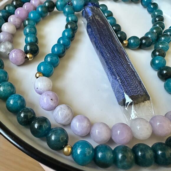 108 Mala Necklace with Apatite & Purple Mica Beads | 8mm Gemstone Yoga Tassel - Picture 2 of 2